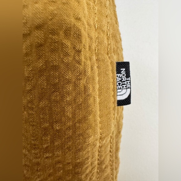 Men’s The North Face Baytrail Patterned Cotton Pocket Flag Logo Button Up Shirt - Picture 4 of 9